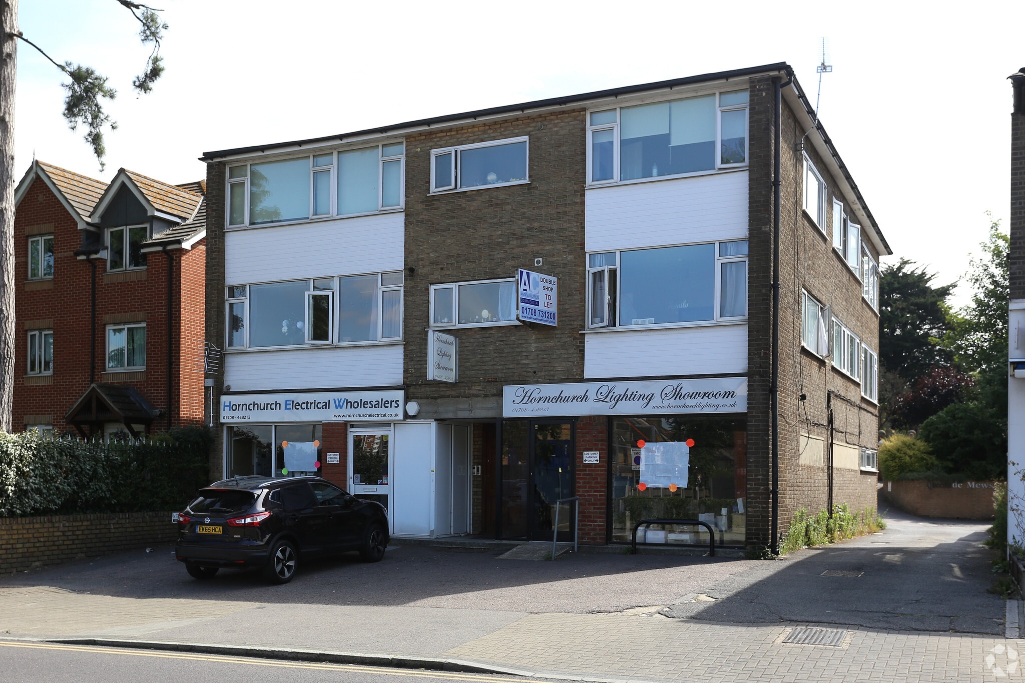 63-65 Station Ln, Hornchurch for sale Primary Photo- Image 1 of 1
