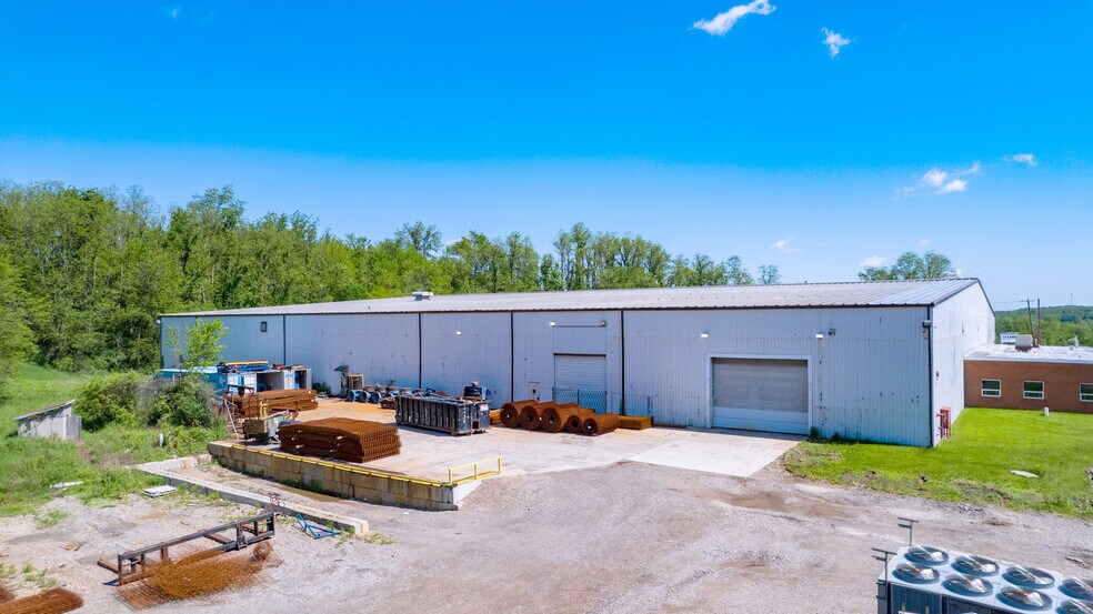 714 Braddock View Dr, Mount Braddock, PA for lease - Building Photo - Image 3 of 76
