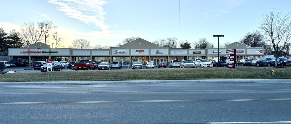 8001-8025 Mackenzie Rd, Saint Louis, MO for lease - Building Photo - Image 2 of 19