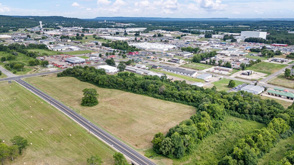 706 Weir Road, Russellville, AR for sale - Building Photo - Image 2 of 18