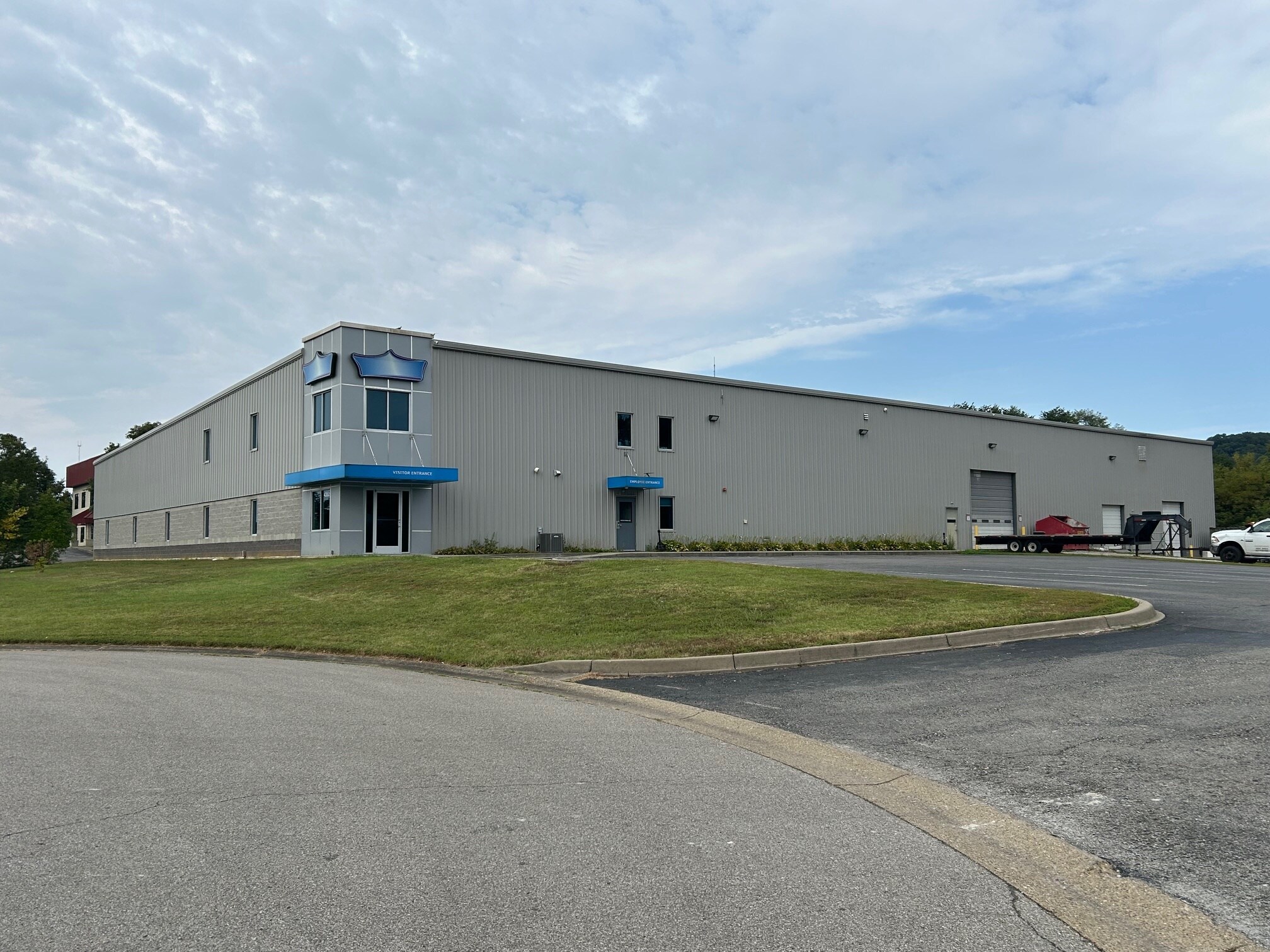 4302 Security Pky, New Albany, IN for sale Building Photo- Image 1 of 29