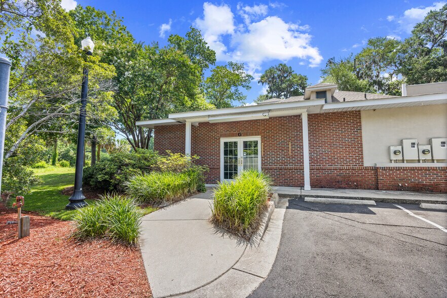 38 Blackgum Rd, Pawleys Island, SC for lease - Building Photo - Image 2 of 23