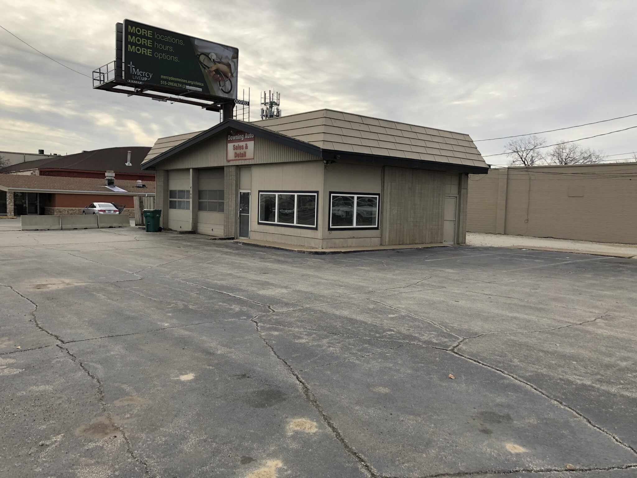 4108 Fleur Dr, Des Moines, IA 50321 Retail for Lease