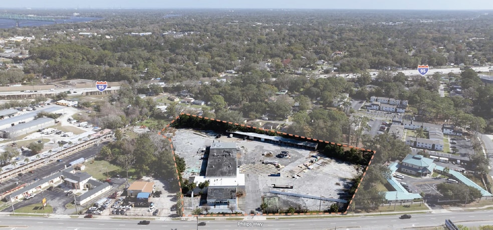 3261 Philips Hwy, Jacksonville, FL for lease - Building Photo - Image 2 of 11
