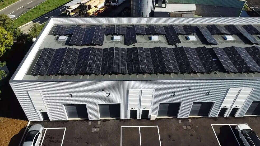 Flex in L'ARBRESLE for sale - Building Photo - Image 1 of 7