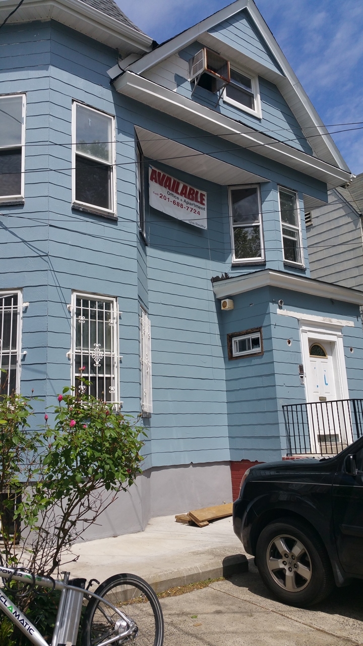 2771 John F Kennedy Blvd, Jersey City, NJ for lease Primary Photo- Image 1 of 2