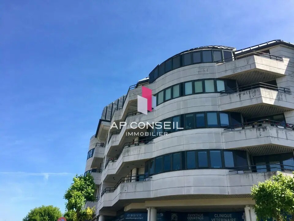 Office in Le Chesnay-Rocquencourt for sale Building Photo- Image 1 of 8