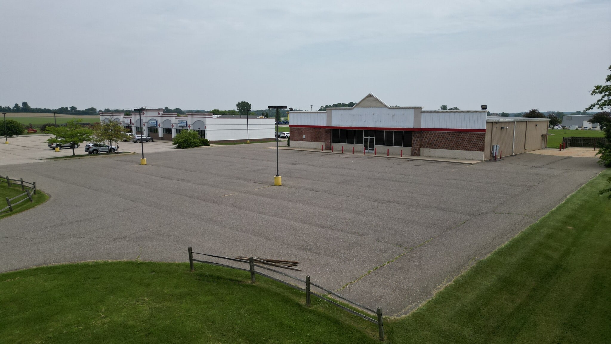 4464 Huron St, North Branch, MI for sale Building Photo- Image 1 of 26