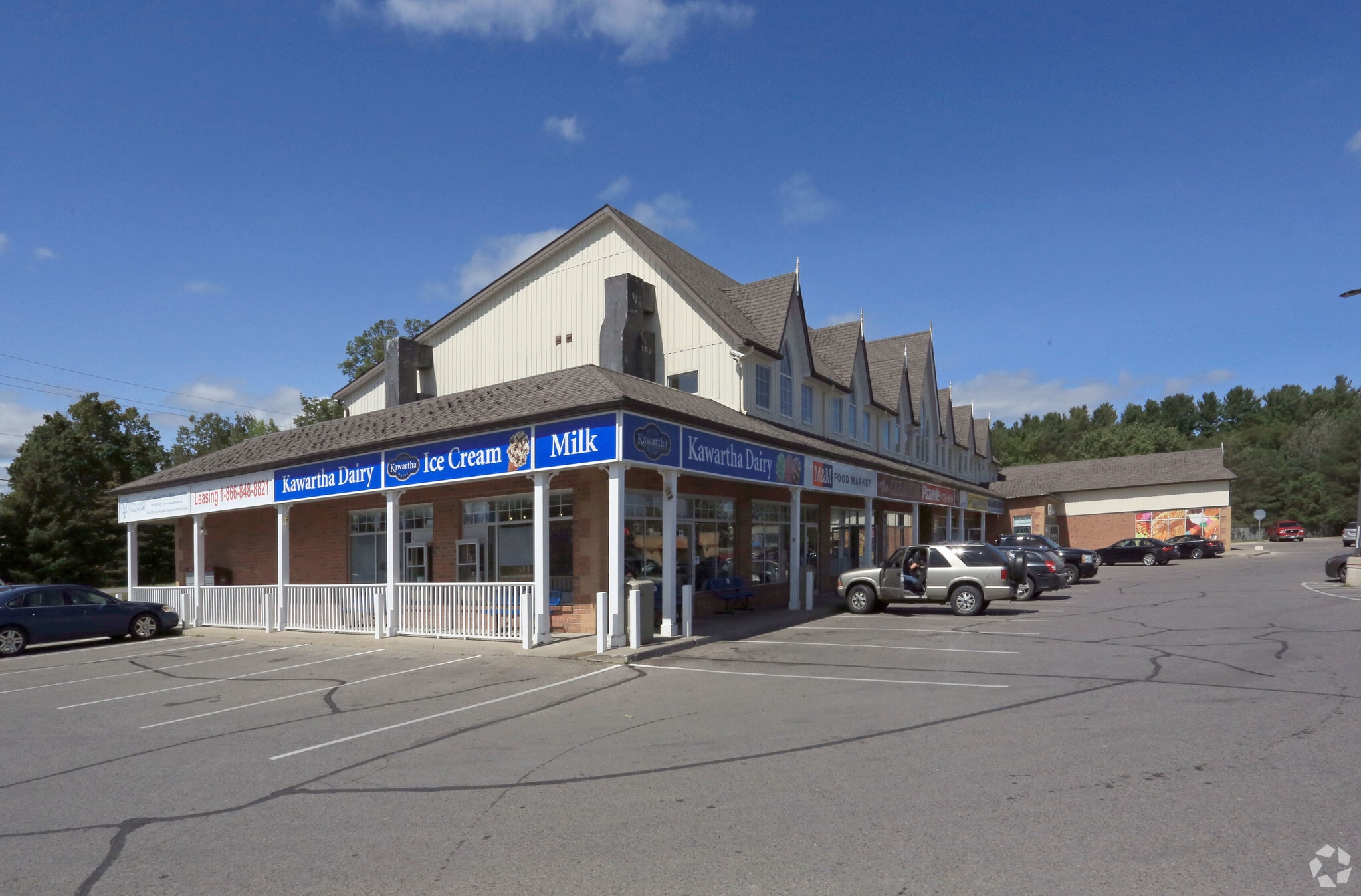 304 Toronto St S, Uxbridge, ON for sale Primary Photo- Image 1 of 1