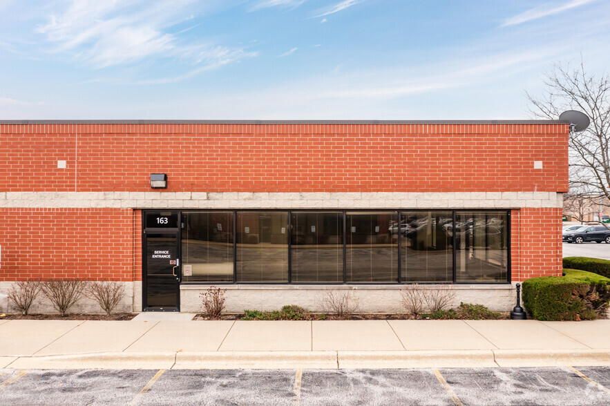 1255 Bond St, Naperville, IL for lease - Building Photo - Image 3 of 18