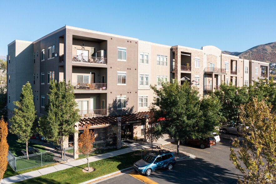 248 E 13800 S, Draper, UT for lease - Primary Photo - Image 3 of 4