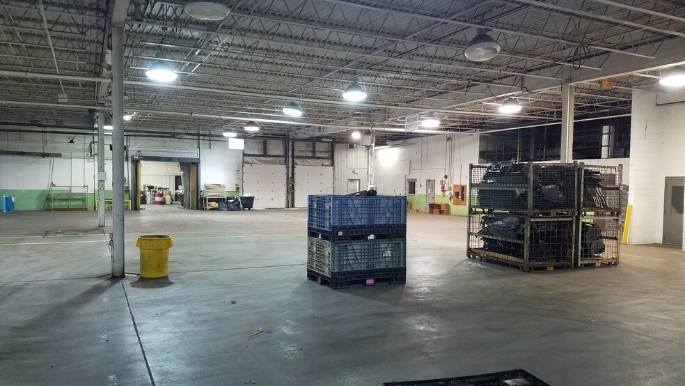 535 W Linfoot St, Wauseon, OH for lease - Interior Photo - Image 3 of 3