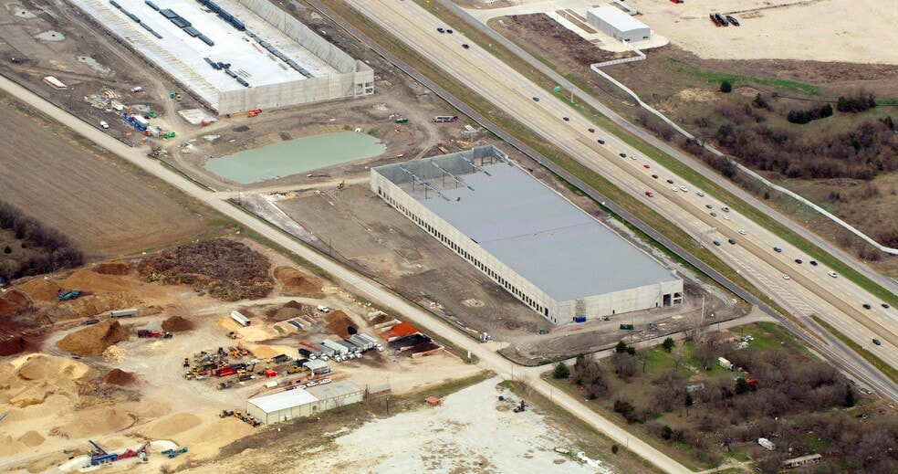 2700 S Millers Ferry Rd, Wilmer, TX for sale - Aerial - Image 1 of 1