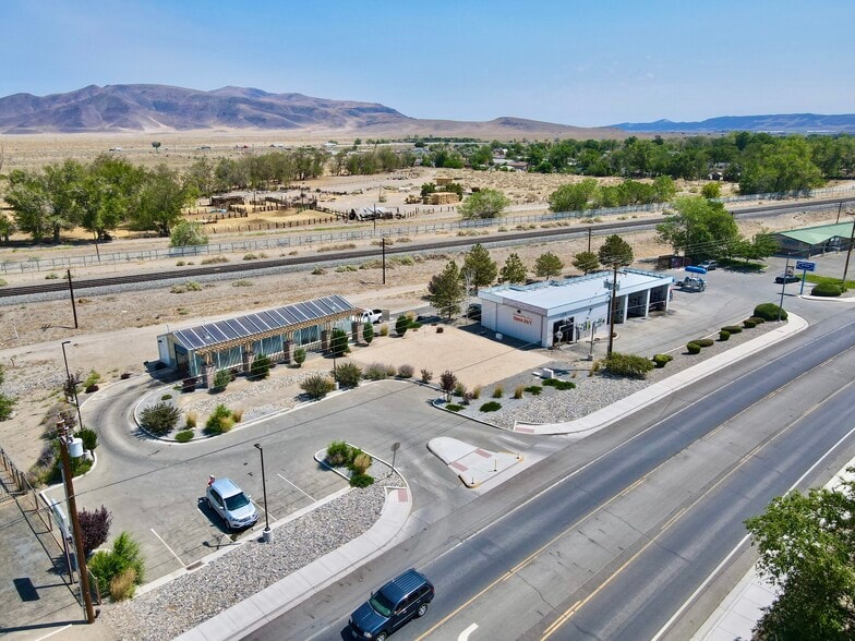 350-400 E Main St, Fernley, NV for sale - Building Photo - Image 1 of 4