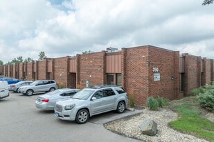 350 Randy Rd, Carol Stream IL - Warehouse