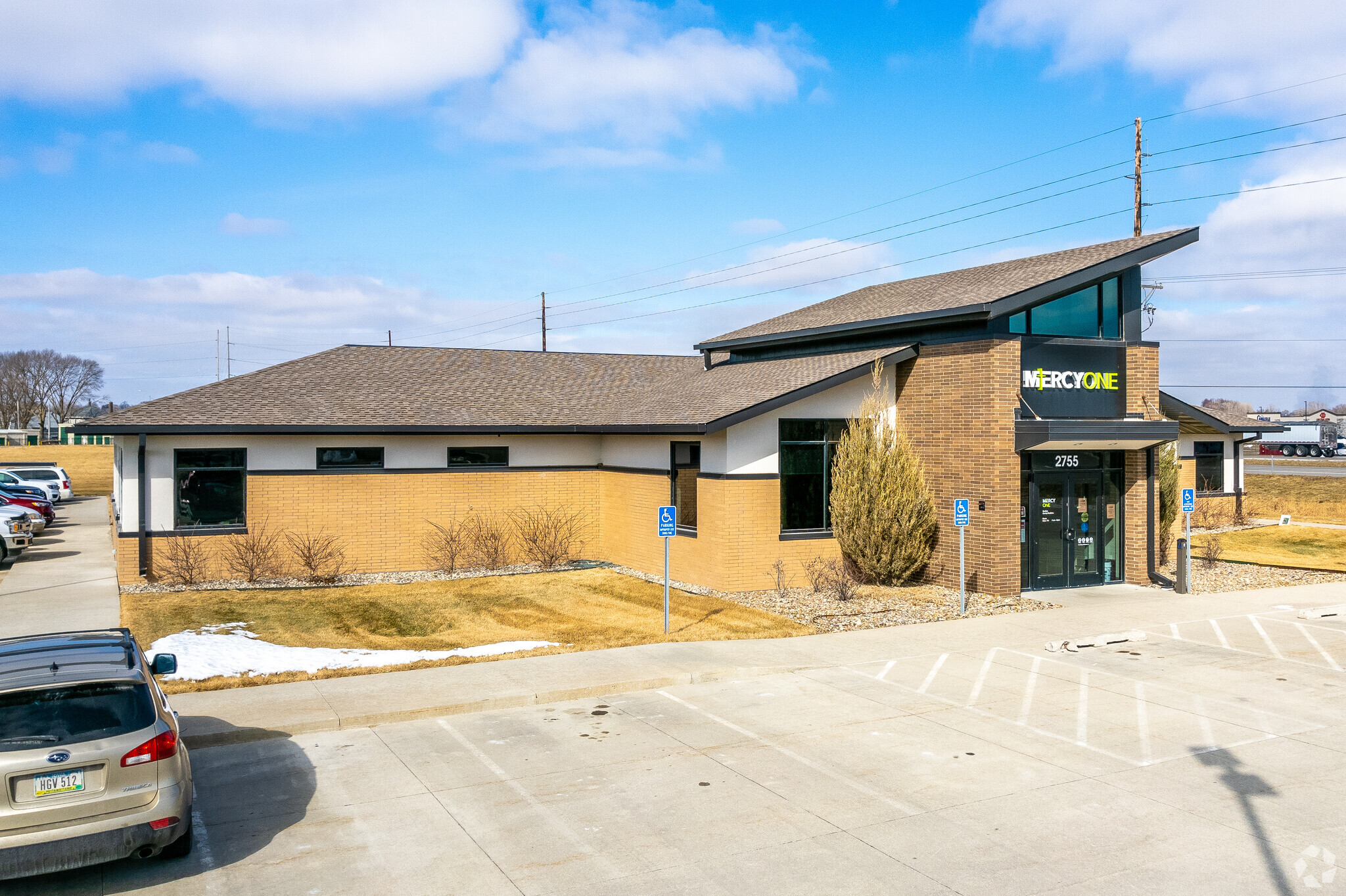 2755 Gateway Dr, Carlisle, IA for sale Primary Photo- Image 1 of 1