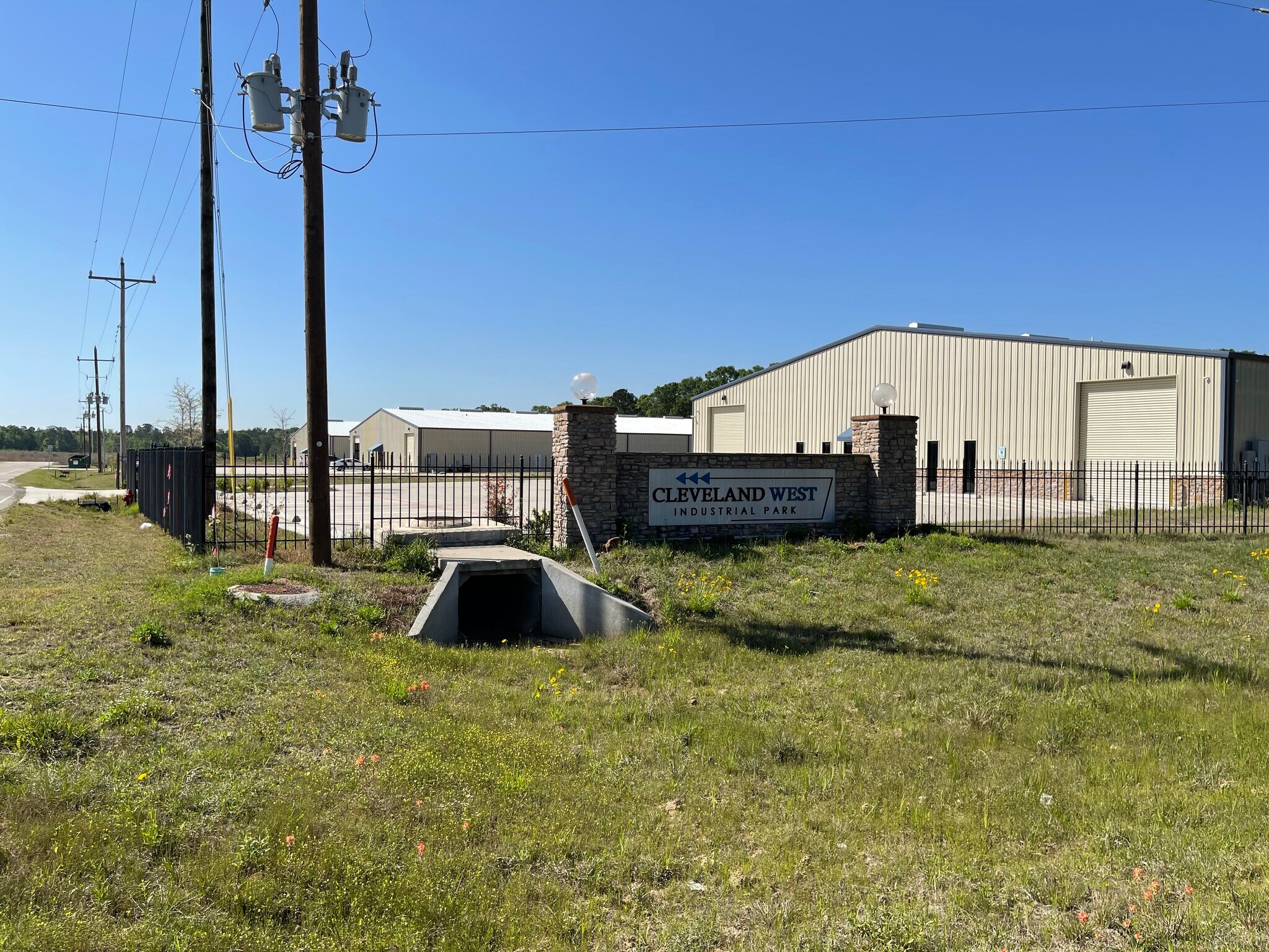 25105 Highway 105, Cleveland, TX for sale Building Photo- Image 1 of 1