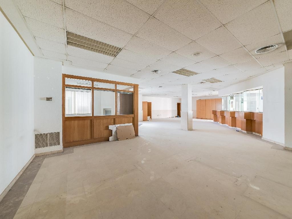 Calle de Simón Hernández, 51, Móstoles, MAD 28936 -  -  - Interior Photo - Image 1 of 5