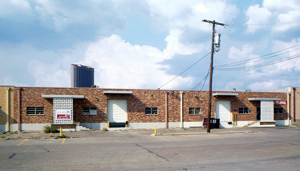 2258 Vantage St, Dallas, TX for lease - Building Photo - Image 2 of 6