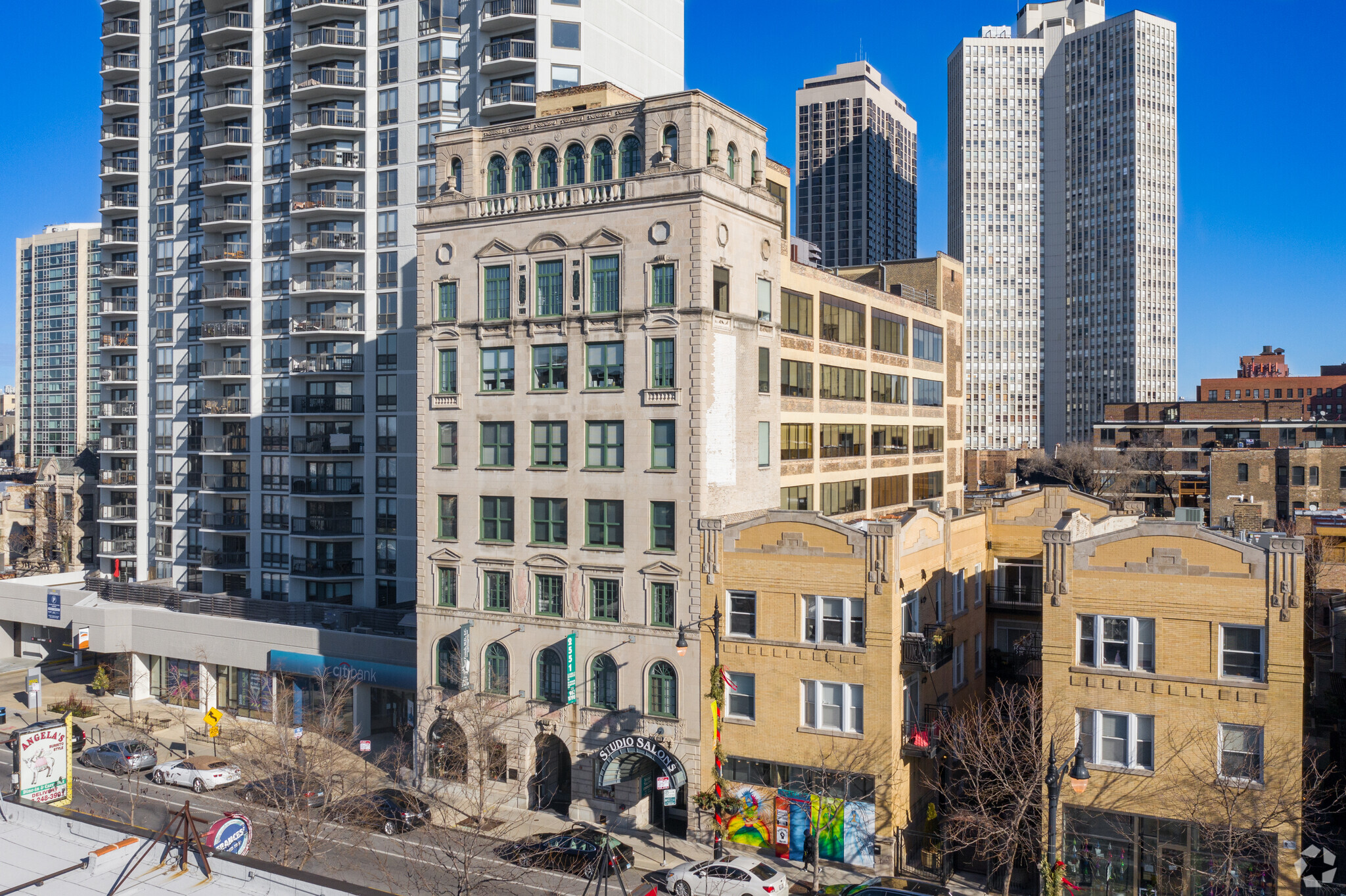 2551 N Clark St, Chicago, IL for lease Building Photo- Image 1 of 15