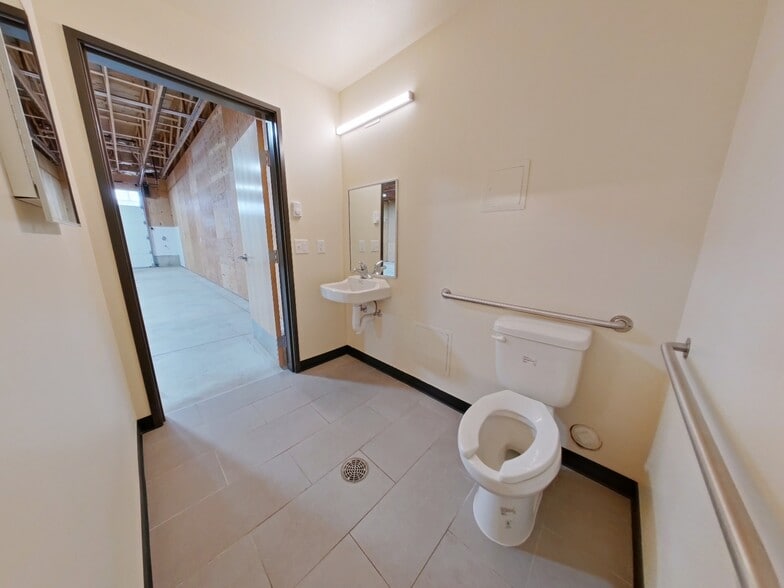 4107 Industrial Ave, Springfield, OR for lease - Interior Photo - Image 2 of 8