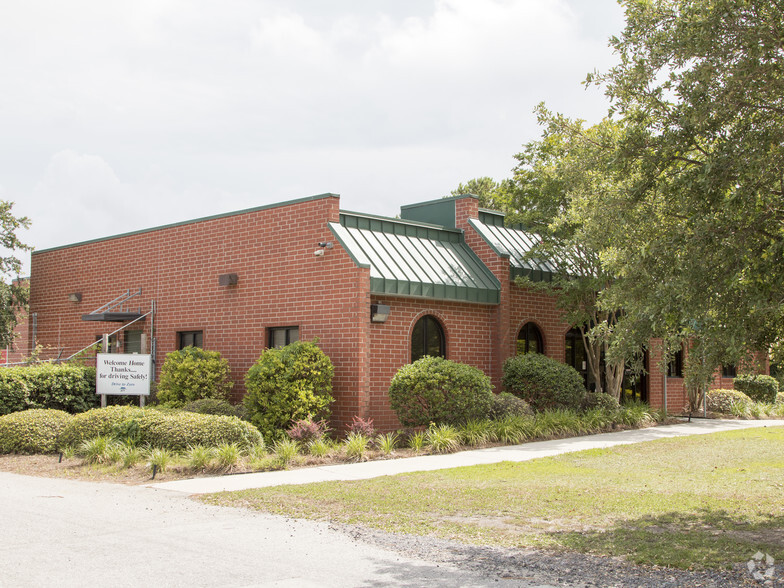 472 Long Point Rd, Mount Pleasant, SC for lease - Building Photo - Image 1 of 5