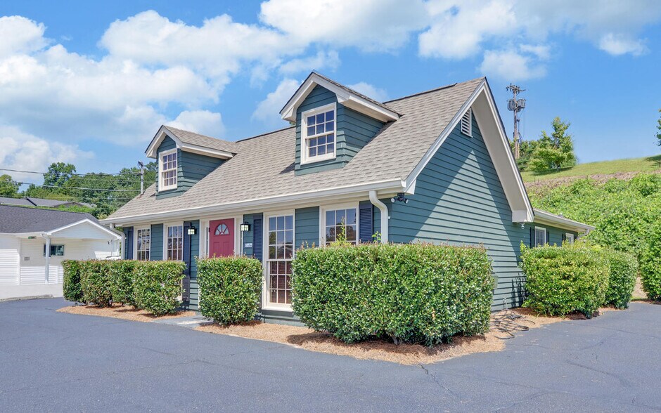 268 N Broad St, Toccoa, GA for sale - Primary Photo - Image 1 of 1