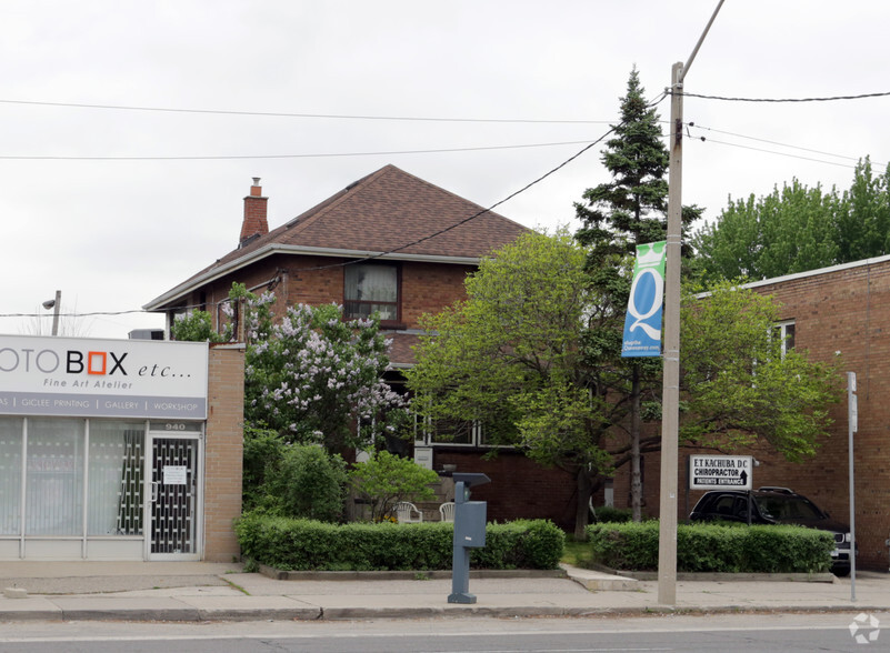 938 The Queensway, Toronto, ON for sale - Primary Photo - Image 1 of 2