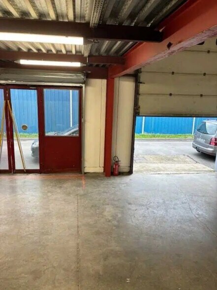 Flex in Champigny-sur-Marne for lease - Building Photo - Image 3 of 9