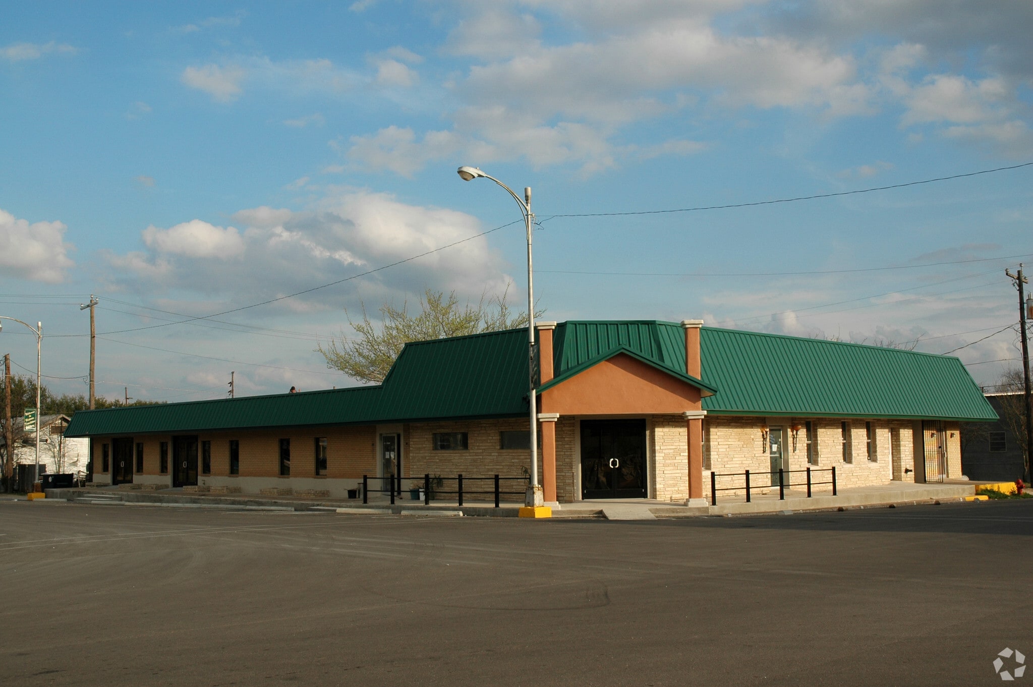 101 E Washington Ave, Whitney, TX for lease Primary Photo- Image 1 of 2