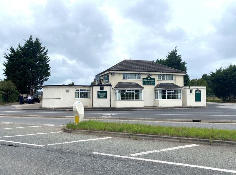 Cedar Close, Deeside for sale - Primary Photo - Image 1 of 1