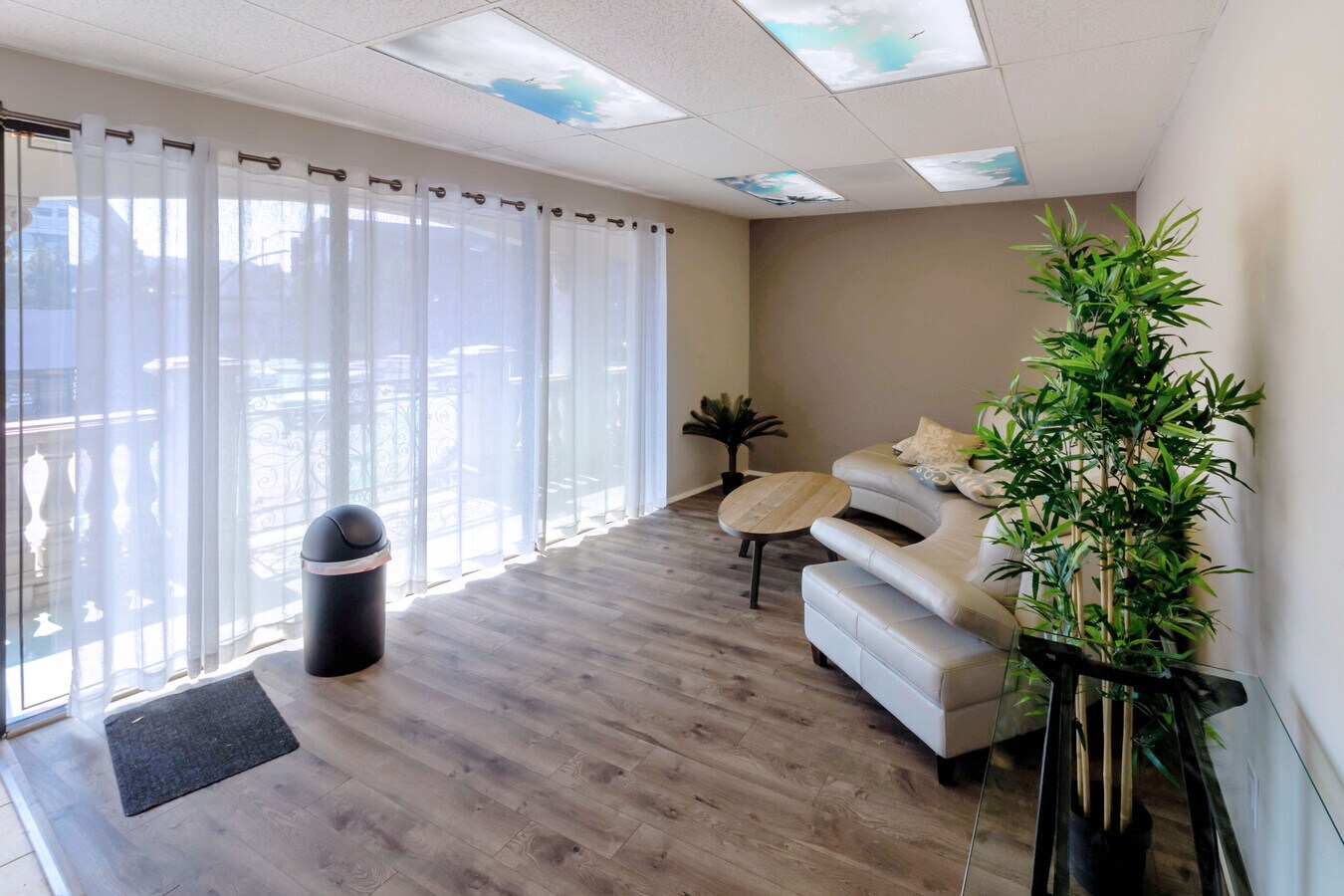 11949 Jefferson Blvd, Culver City, CA 90230