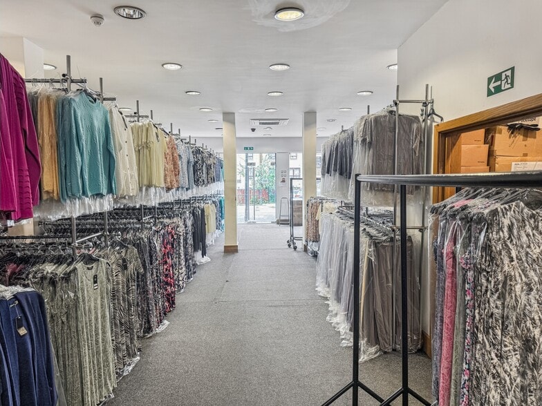 22-26 Nelson St, London for lease - Building Photo - Image 2 of 10