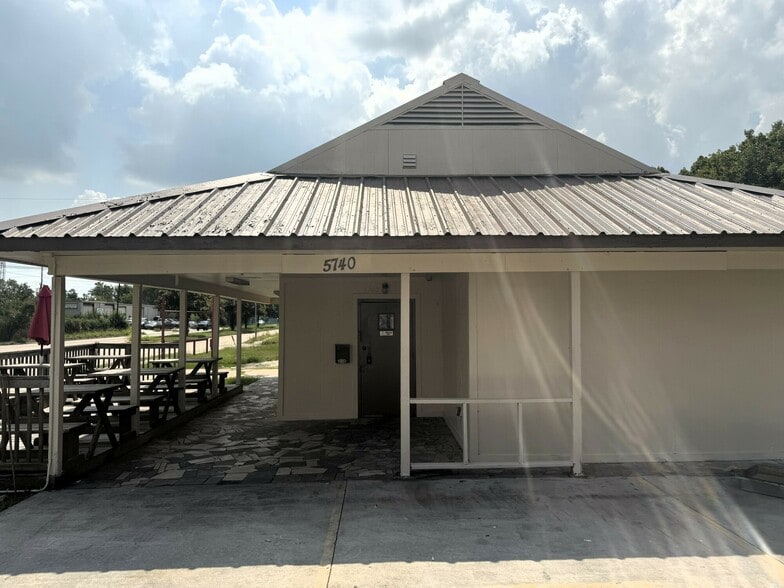 5740 S Wayside Dr, Houston, TX for lease - Building Photo - Image 2 of 21