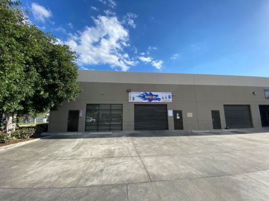 21301 Vanowen St, Canoga Park, CA for lease - Building Photo - Image 3 of 5