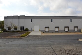 3210 Oak Grove Ave, Waukegan, IL for lease Interior Photo- Image 2 of 5