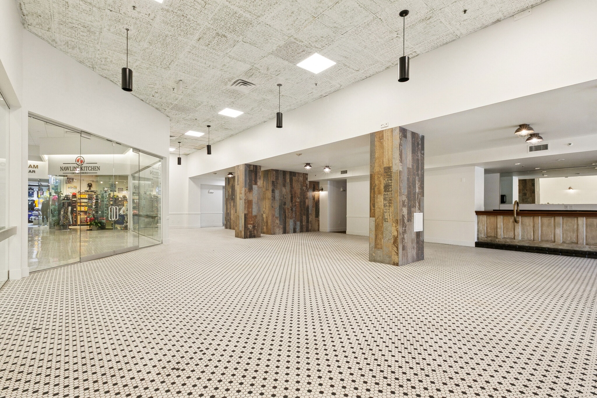 600 Decatur St, New Orleans, LA for lease Interior Photo- Image 1 of 10