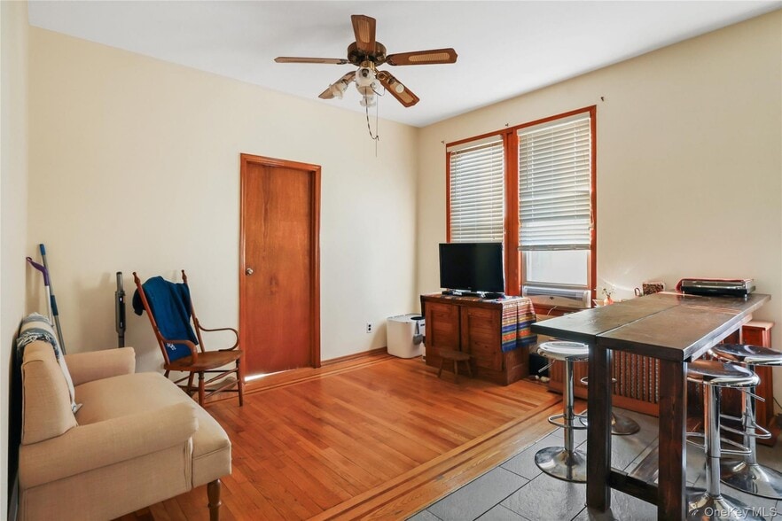 6002 68th Rd, Ridgewood, NY for sale - Building Photo - Image 2 of 18