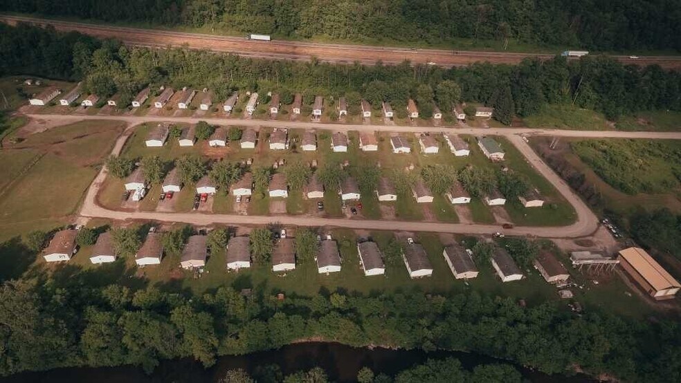 55 Green Valley Rd, Hallstead, PA 18822