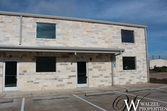 12112 Anderson Mill Rd, Austin, TX for lease Building Photo- Image 1 of 15