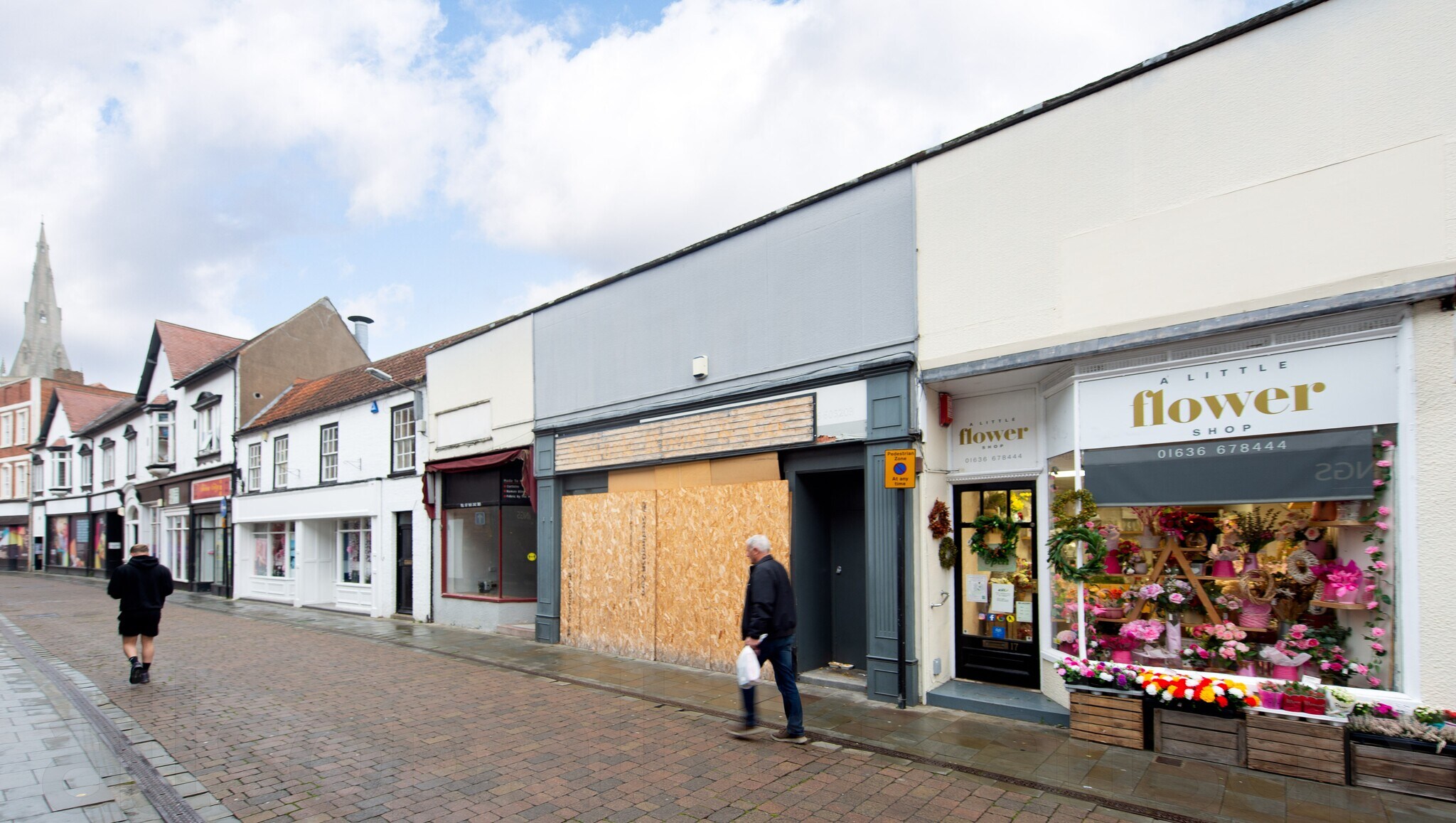 15 Balderton Gate, Newark for sale Primary Photo- Image 1 of 2