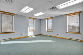 835 Louisa St, Lansing, MI for lease Interior Photo- Image 2 of 8