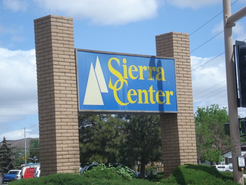 1605 Sullivan Ln, Sparks, NV for lease - Building Photo - Image 3 of 5