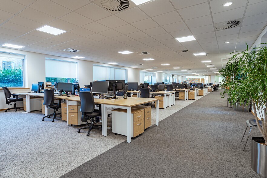 Barling Way, Nuneaton for sale - Building Photo - Image 1 of 1