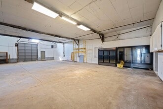 3905 Sullivant Ave, Columbus, OH for lease Interior Photo- Image 1 of 14