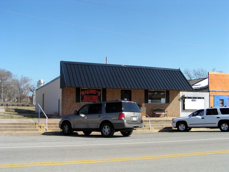 219 W James St, Sterling, OK for sale - Primary Photo - Image 1 of 1