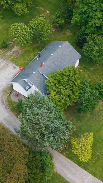 3512 Paoli Pike, Floyds Knobs, IN for sale - Commercial Listing Video - Image 2 of 7