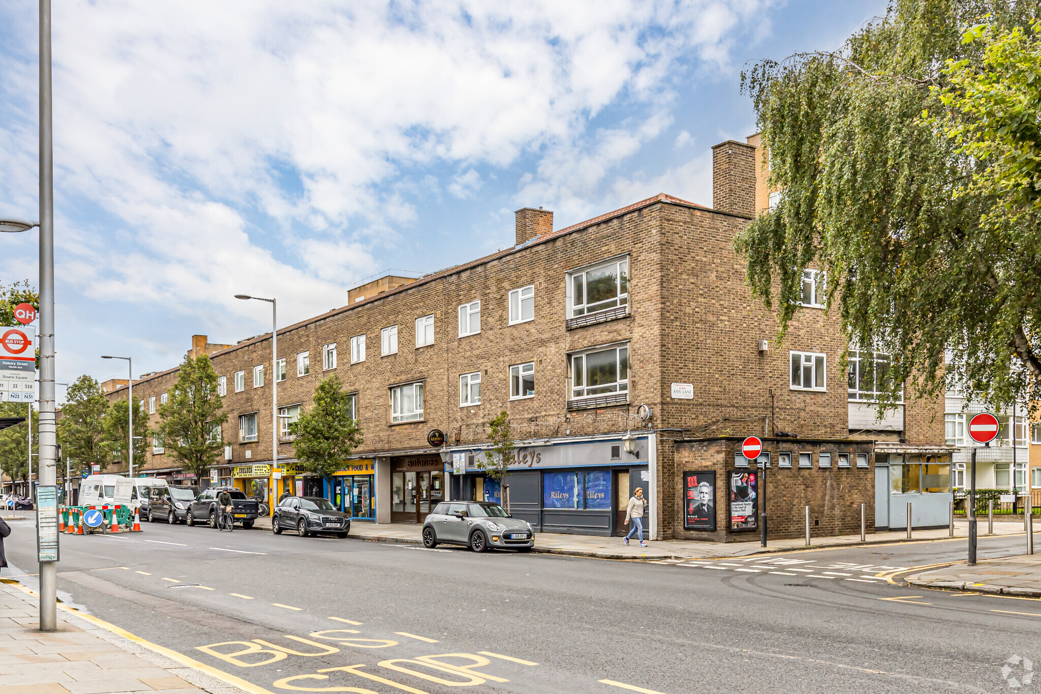 391-433 Kings Rd, London for lease Primary Photo- Image 1 of 4