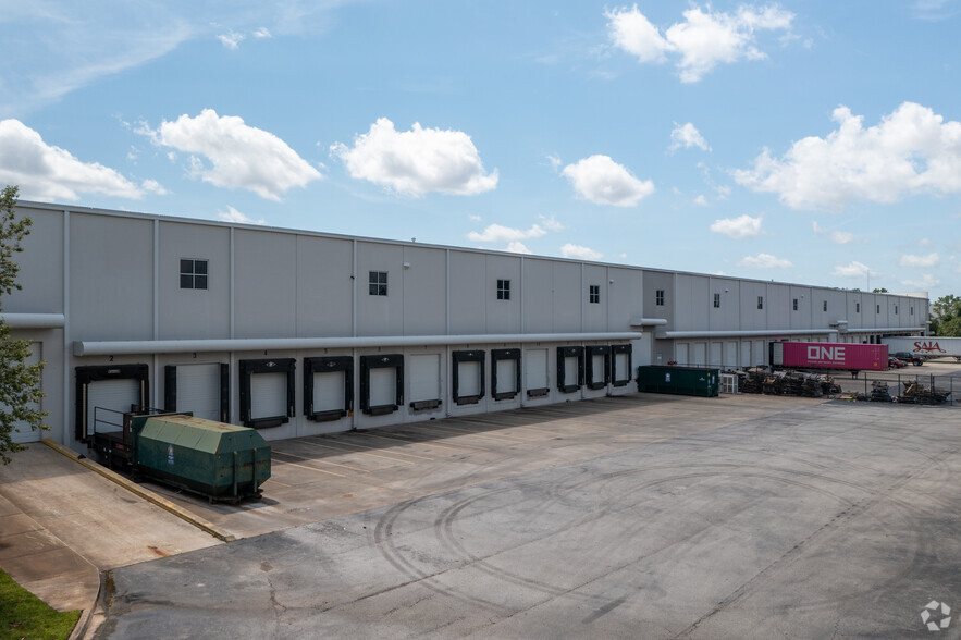 3850 Port Jacksonville Pky, Jacksonville, FL for lease - Building Photo - Image 1 of 3