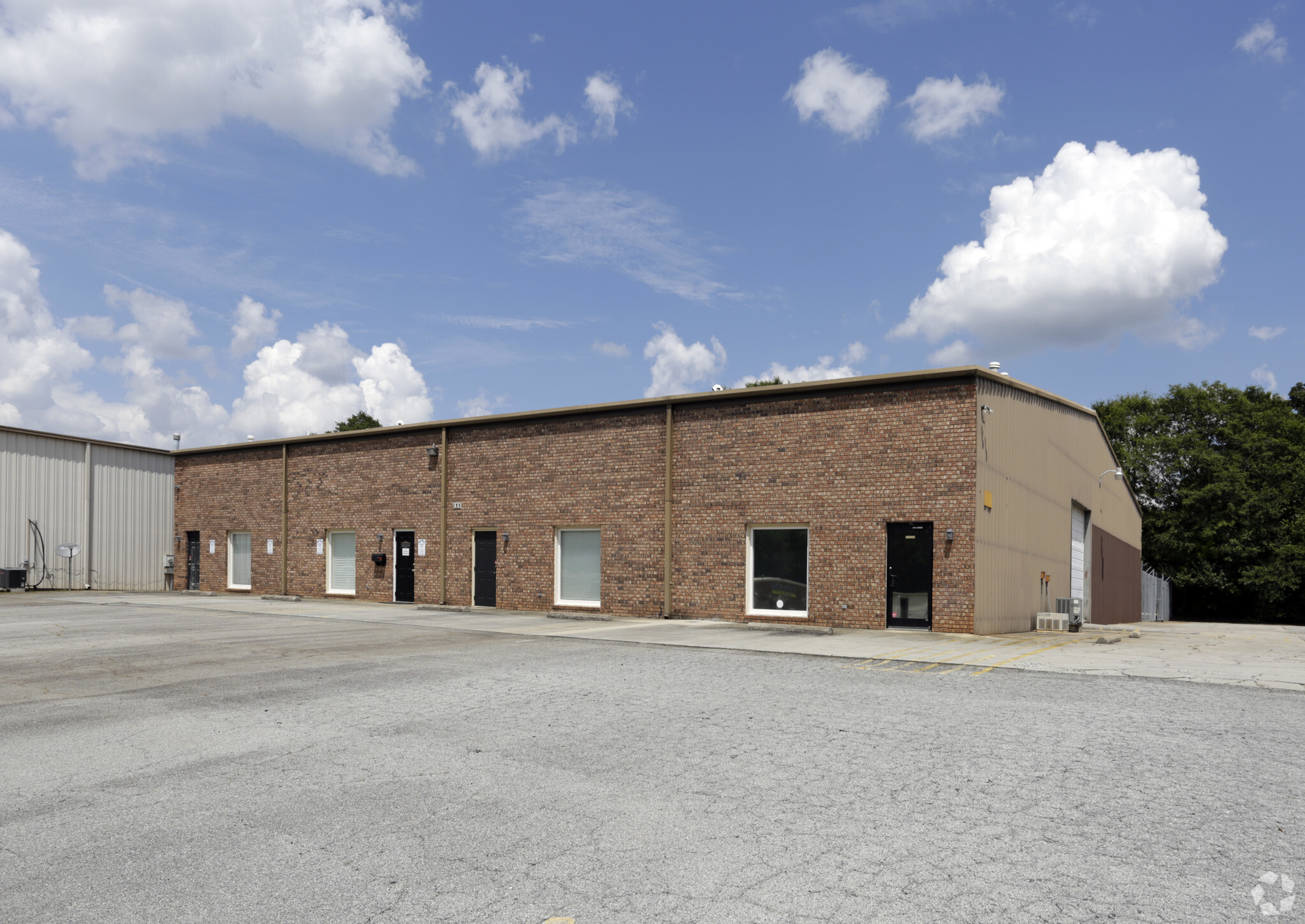 135 Industrial Way, Fayetteville, GA for sale Primary Photo- Image 1 of 1